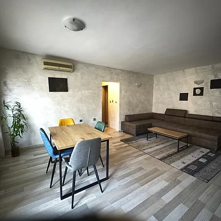 Parchevich 31 Center - 24h Self Check-in * София