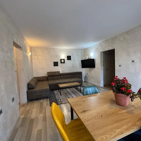 Parchevich 31 Center - 24h Self Check-in Apartman